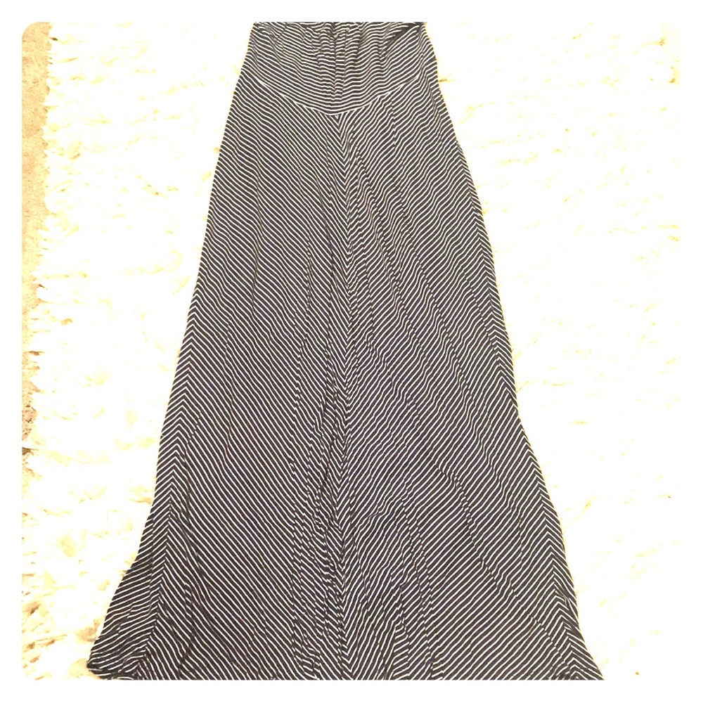 Maternity maxi skirt